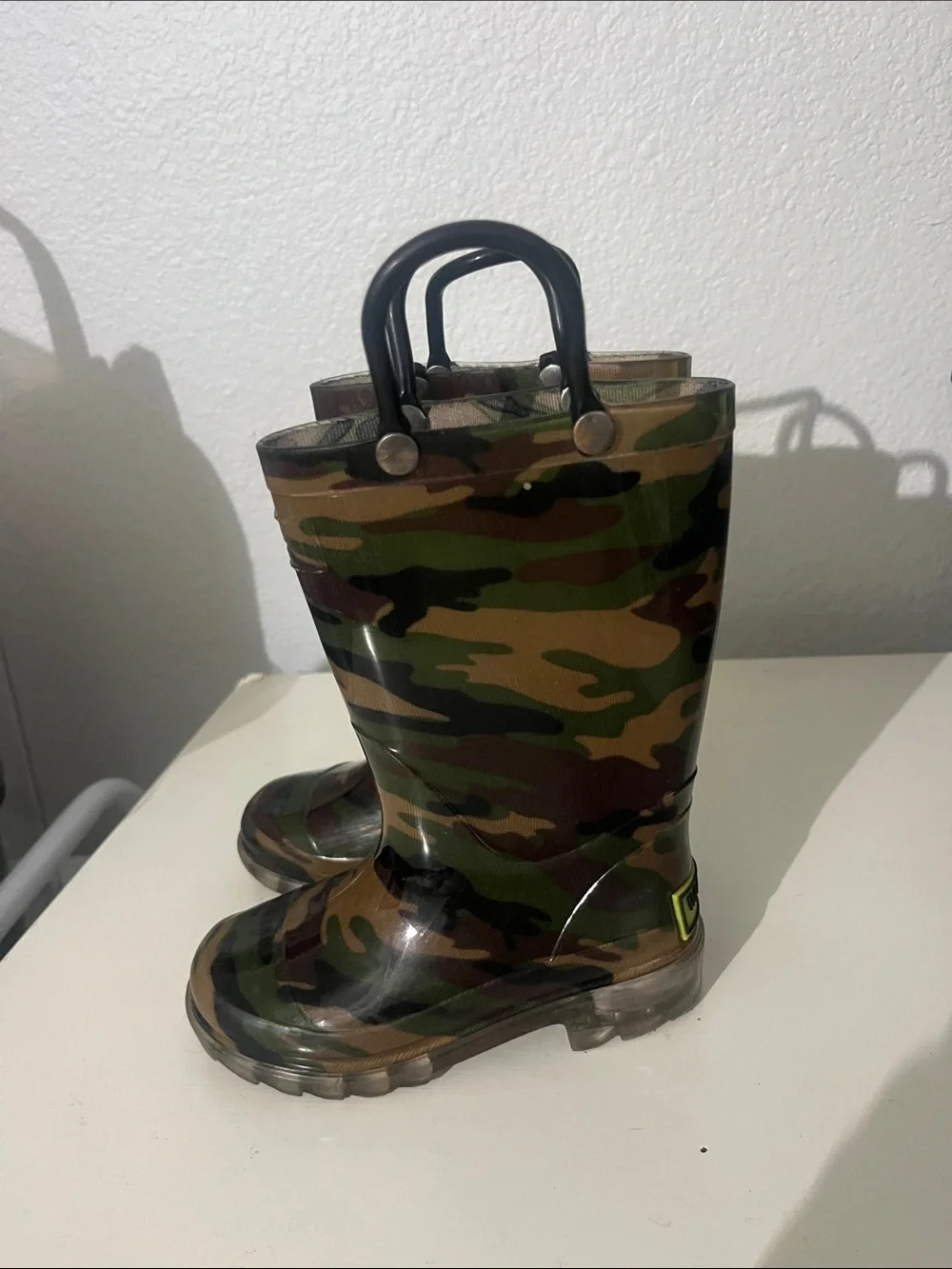 Western Chief Kid’s Boy’s Girl’s Light Up Camouflage Rain Boots Size 7